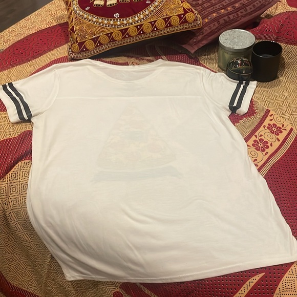 EUC Jac Vanek Pizza Graphic Tee - Picture 5 of 6